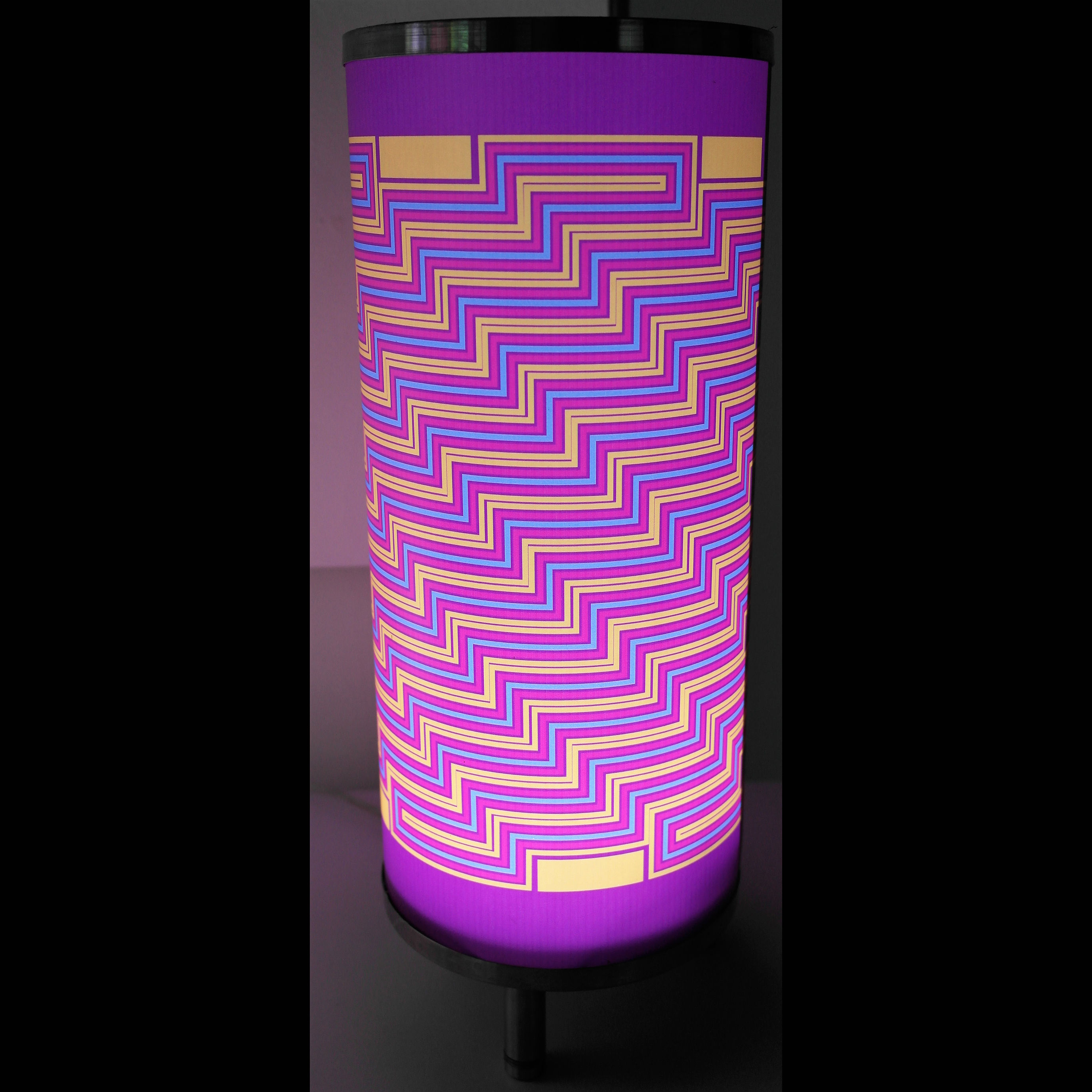 #3 Lampara Acero, Plástico