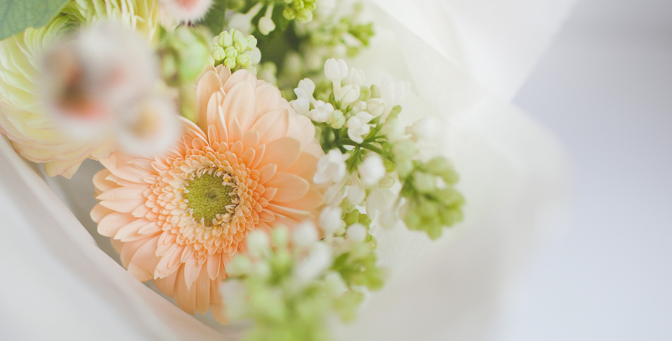 Moonflower Cobham Florist Everyday, Event & Wedding Flowers