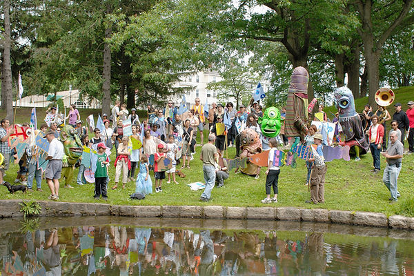 Procesión en estanques urbanos 2014 (1).jpg