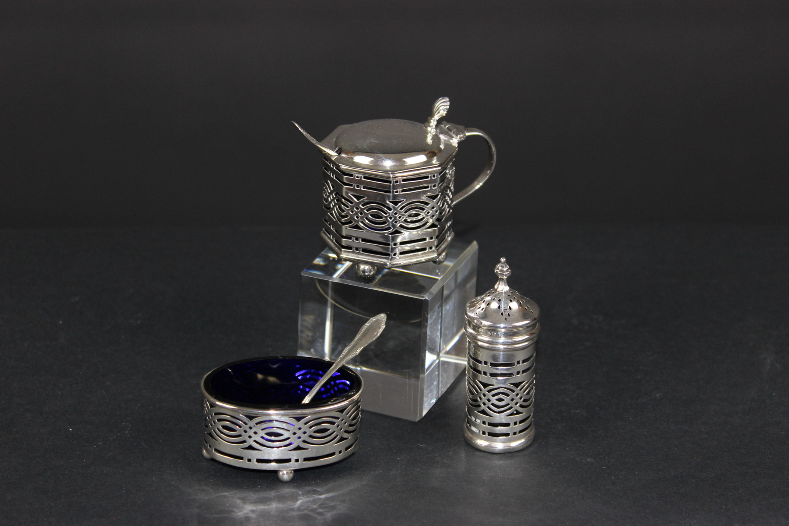 3-teiliges Set (Salz,Pfeffer,Senf)