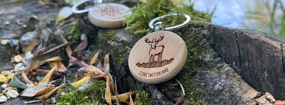 Geschenkidee, Personalisierte und nachhaltige Schlüsselanhänger mit Buchenholz