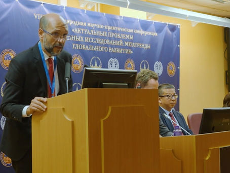 Pesquisadores do HCE participam de conferência internacional na Universidade Estatal de Moscou