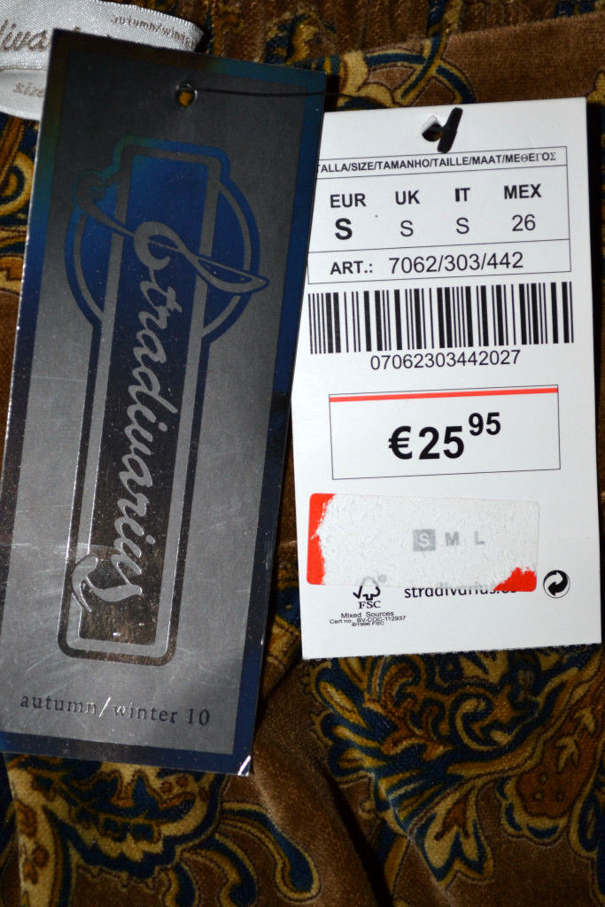 Миниатюра: Юбка  велюровая Stradivarius,16 USD1