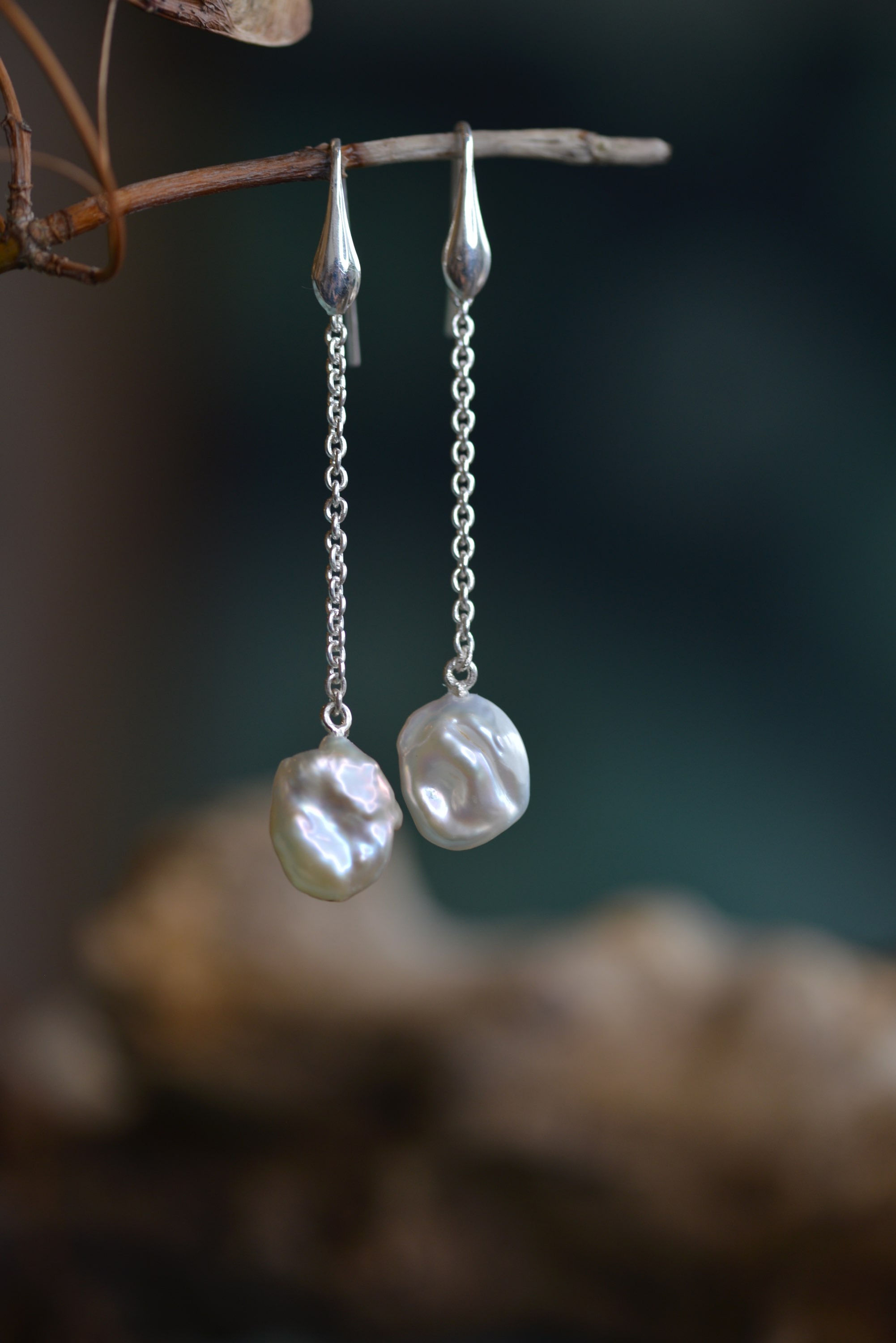 Dangling Keshi Earring