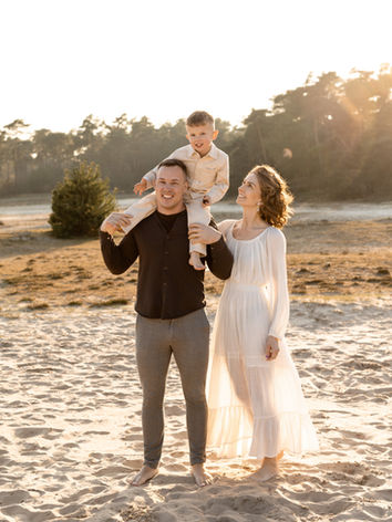 Gezinsshoot met partner en zoon