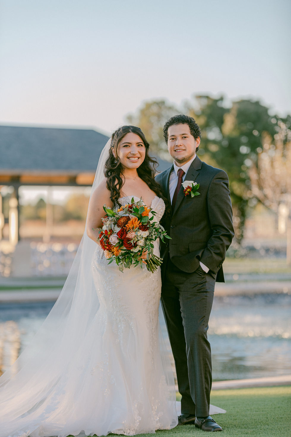 El Paso wedding photography at Grace Gardens Event Center. Photo by Jess El Paso Texas photographer
