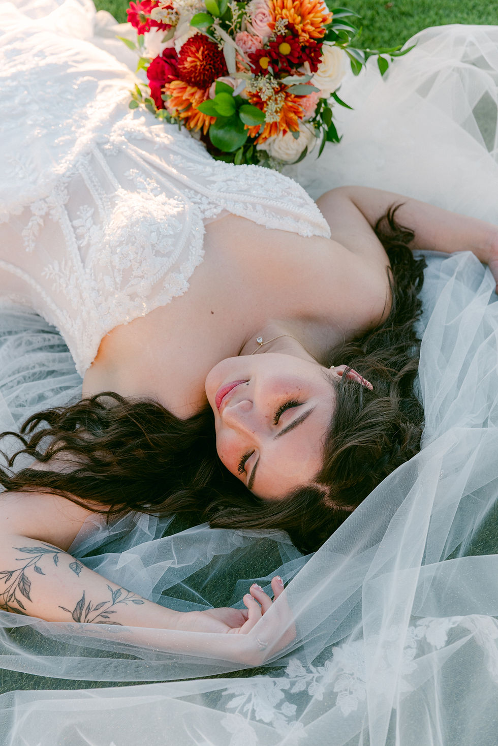 El Paso wedding photography at Grace Gardens Event Center. Photo by Jess El Paso Texas photographer