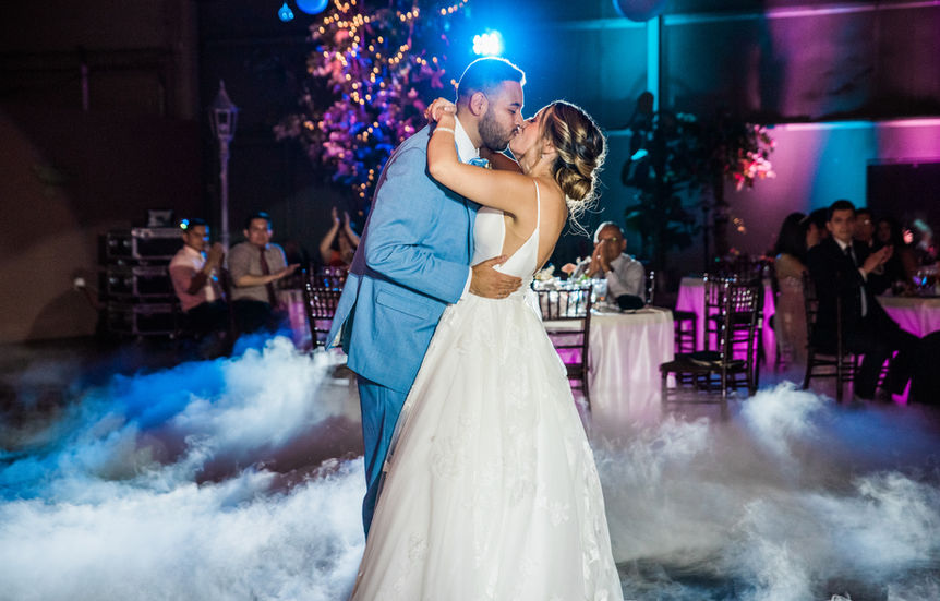 El Paso wedding photography at 150 Sunset in El Paso, TX. Photo by Jess wedding photographer