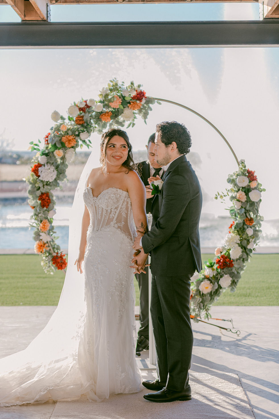 El Paso wedding photography at Grace Gardens Event Center. Photo by Jess El Paso Texas photographer