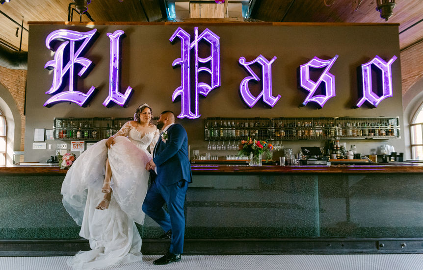 El Paso wedding photography at St. Rogers Depot. Photo by Jess. Hotel Paso Del Norte wedding photography