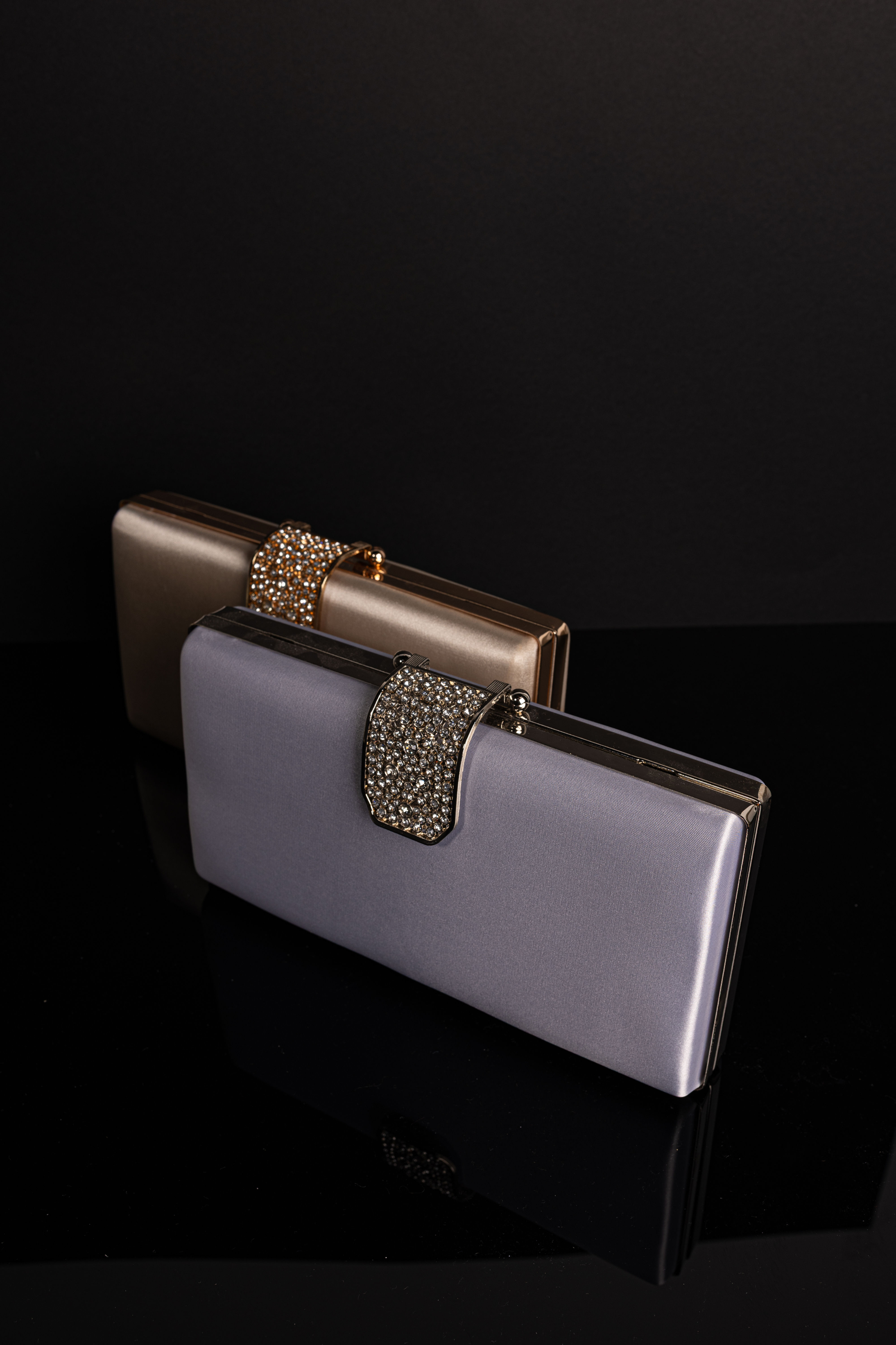 Srebrna i zlatna torba