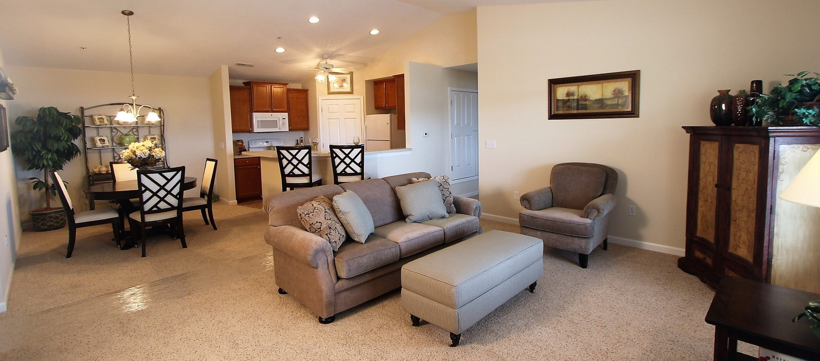 Fullscreen Page Fox Chase