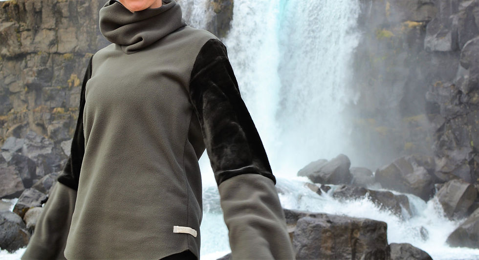 Thumbnail: Iceland Fleece Turtleneck Pullover