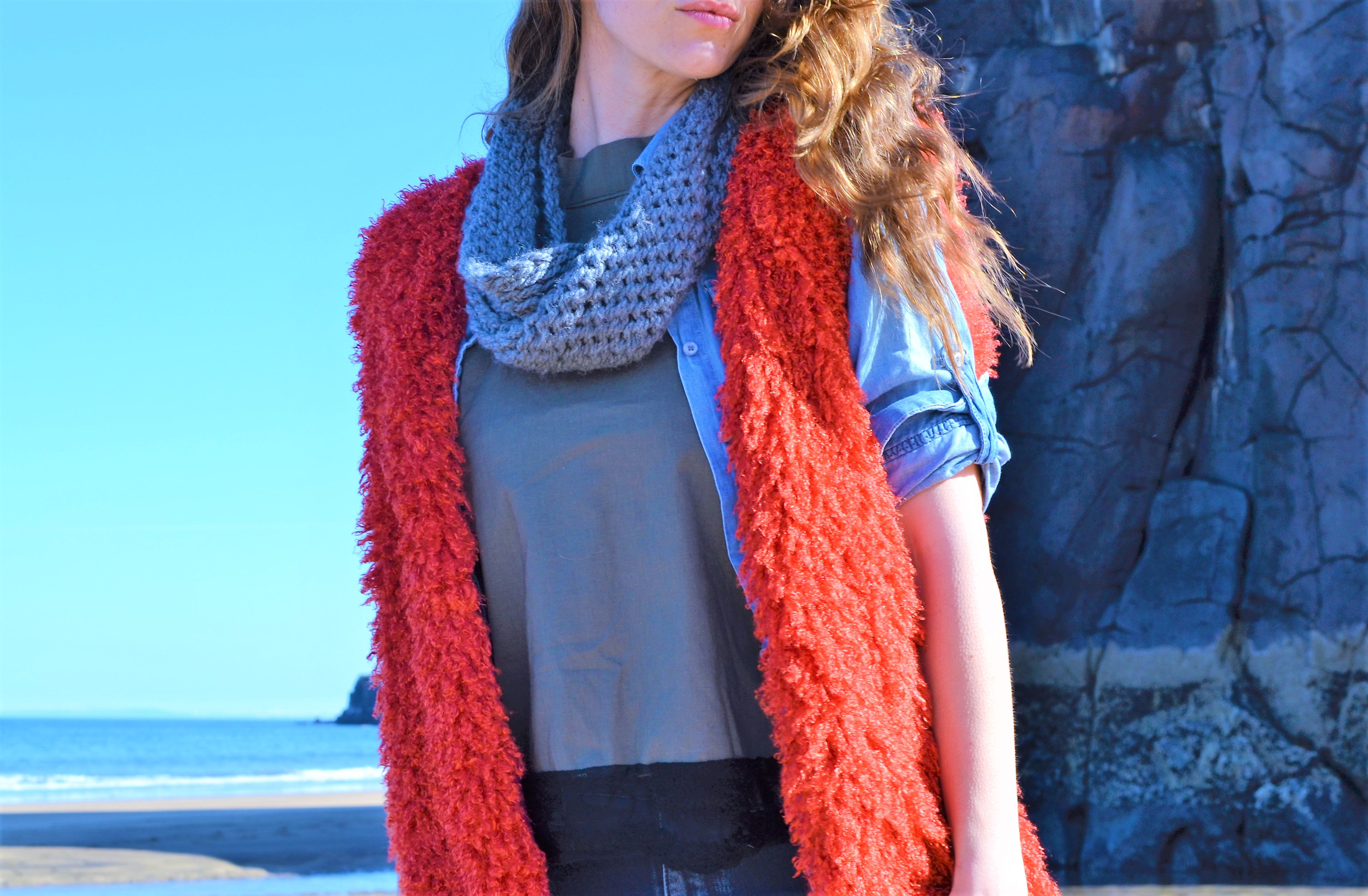 Temple Twisted Knit Infinity Loop Scarf