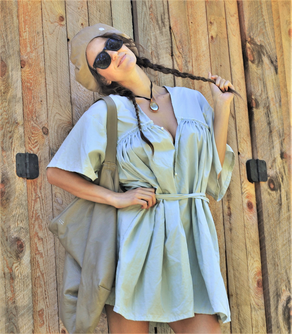 MS' Cream Bourgeois Beret paired with the Maine label's Cholette Gathered Tunic and Wildes Tote Bag.