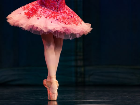 Espetáculo "Dia da Bailarina: Movimentos que Inspiram" acontece neste domingo no Brasil Tropical