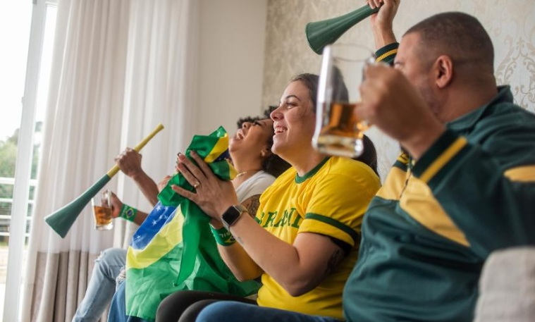 Especialista explica sobre as regras de convivência nos condomínios nos jogos da Copa