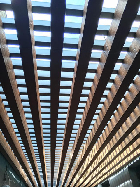 Viga de exterior en plafón 