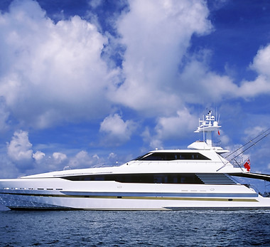 Luxurious Yacht2