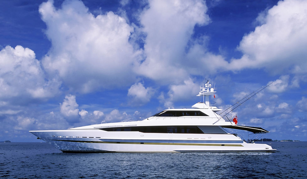 Luxurious Yacht2
