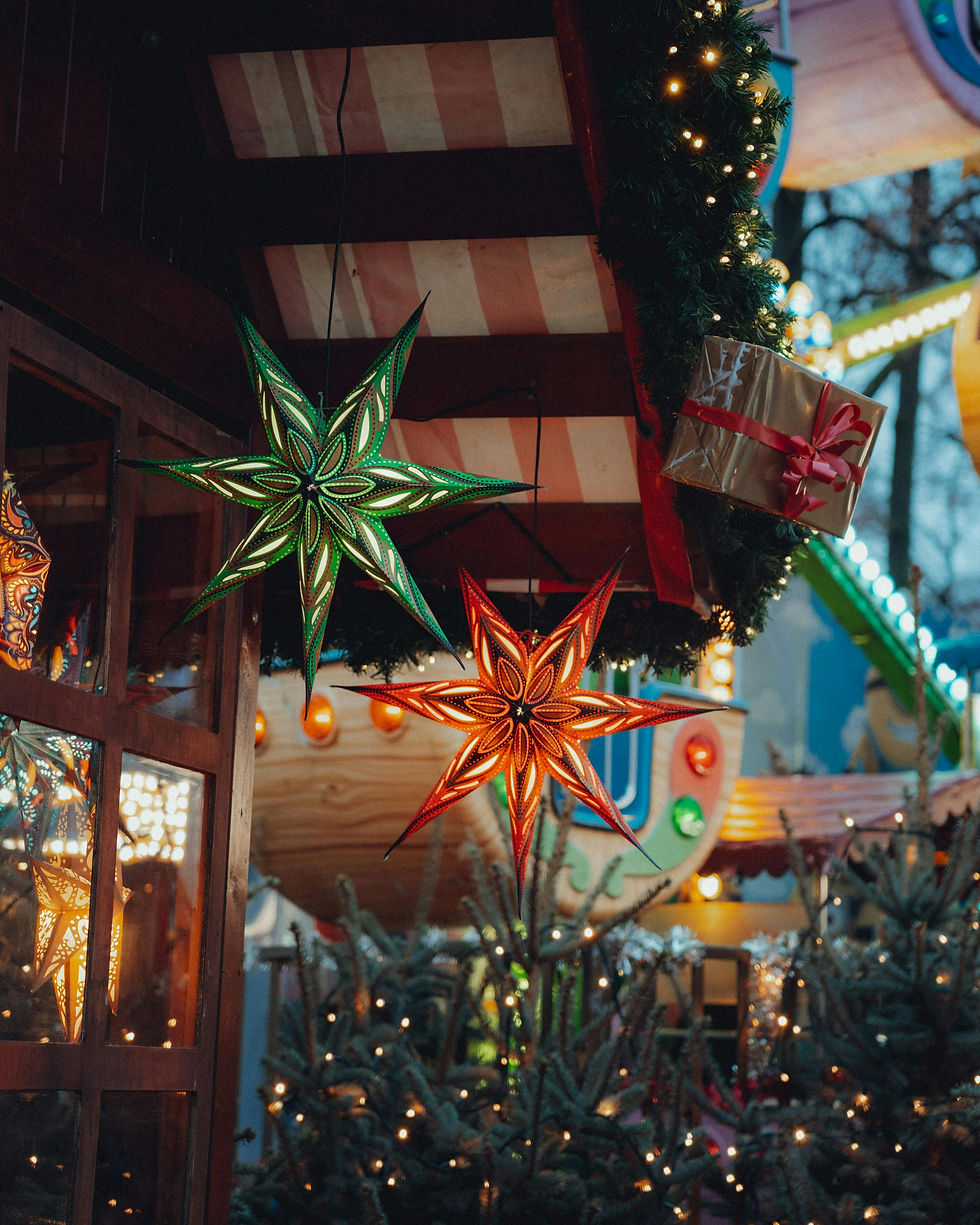 Jarmark Bożonarodzeniowy Kraków 2025 – Atrakcje, Historia, Noclegi