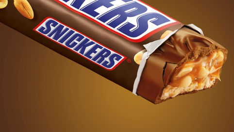 Snickers İspanya'da 'homofobi' suçlamaları sonrası yayınlanan reklamını geri çekti
