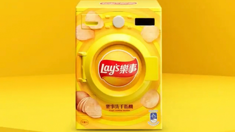 Lay's patates cipsi keyfi sonrası elleri temizlemek için el temizleme aparatı tasarladı