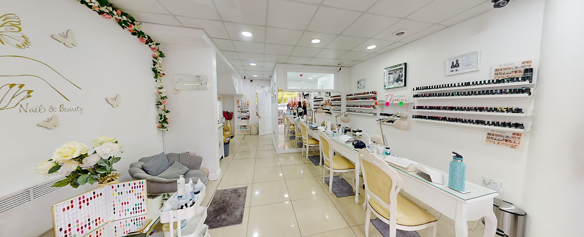 bonjour belle salon inside