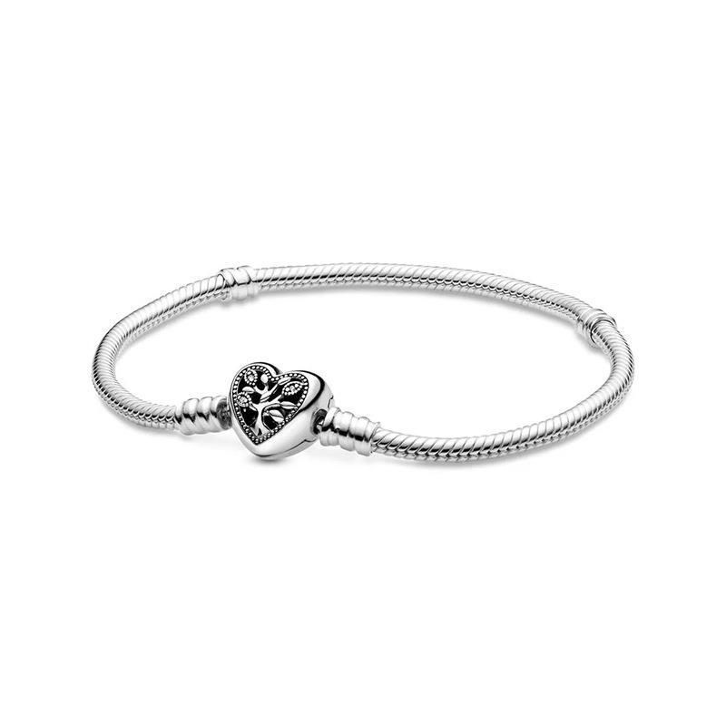 Thumbnail: The Heart’s Desire Bracelet