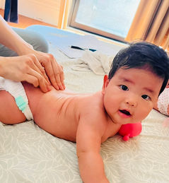 王甄鴻 沐光嬰幼兒潛能工坊 Core專業化潛能發展教育課程 精準客製化學習 兒童職能治療師 竹北親子課程 竹北兒童課程 新竹兒童課程 兒童課程 育兒諮詢 嬰兒按摩 嬰兒 新手父母 育兒諮詢 親子關係 親子教養 育兒經驗 親子共學 Luna老師