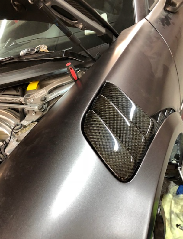 Thumbnail: 2018 PORSCHE 991.2 GT2RS PROTRUDING CARBON FIBER FENDER LOUVERS