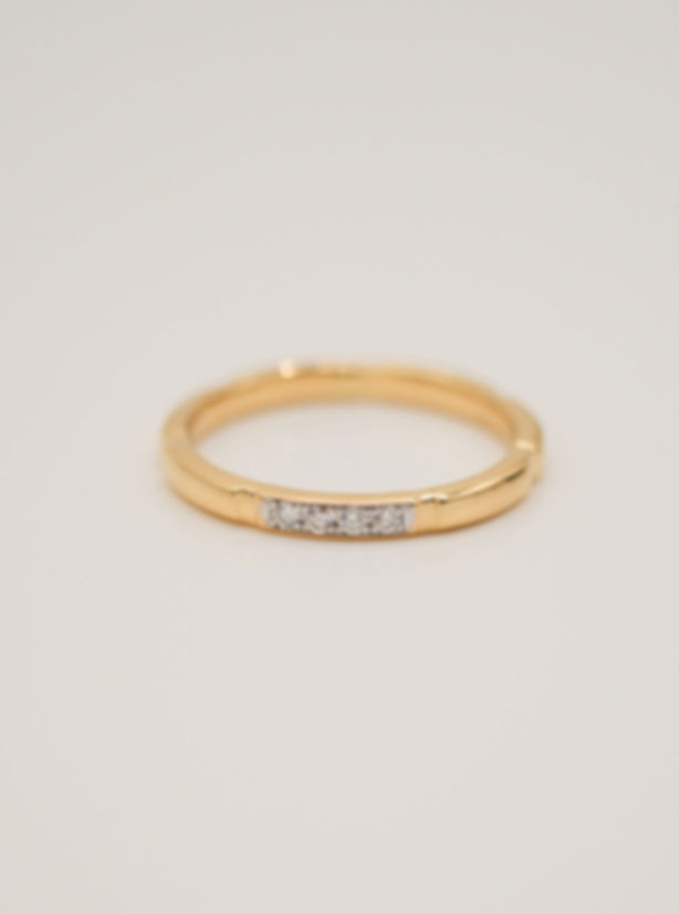Diamond Band – 0.07 Carat