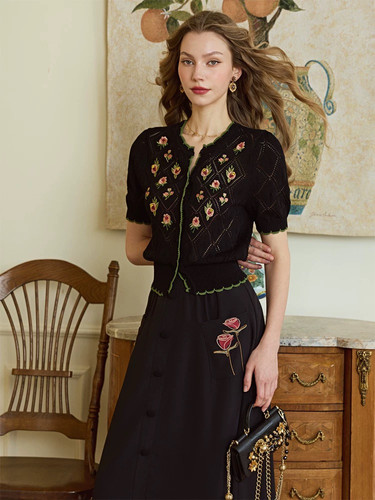 Floral Embroidered Black Knit Top | MrWaterNewYork