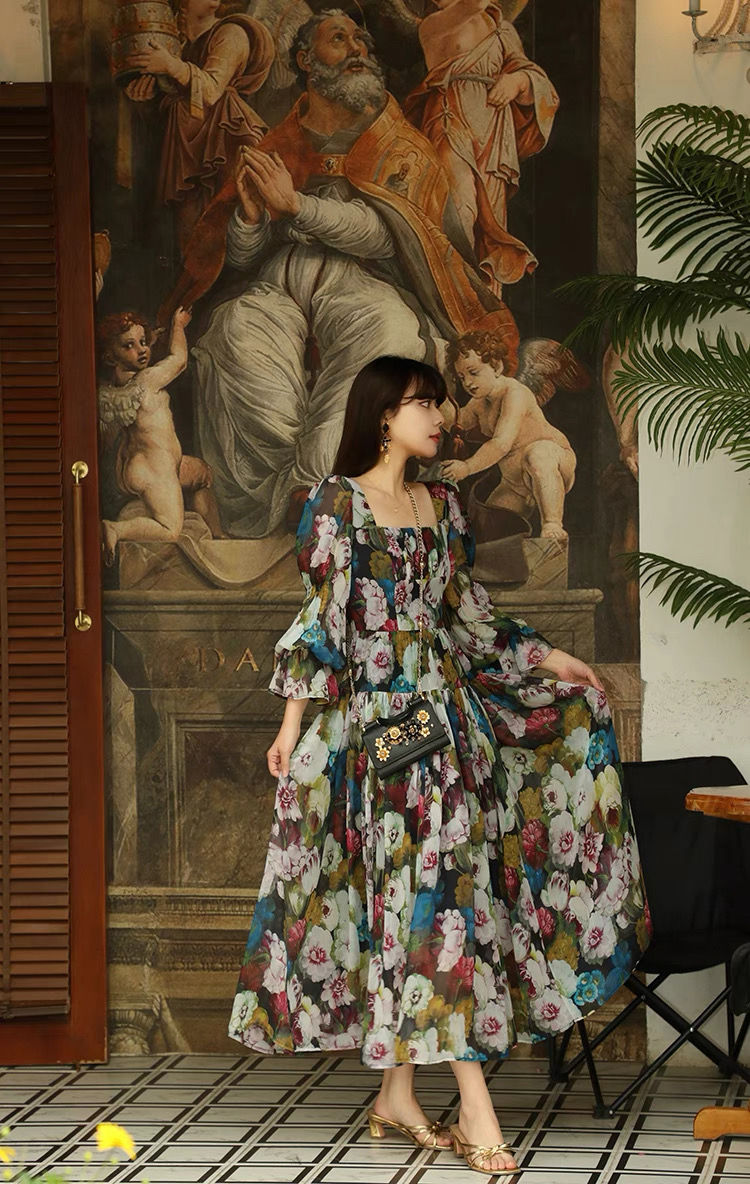Thumbnail: Oil Painting Floral Dress – French Romantic Silhouette