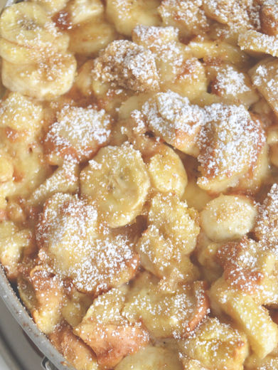 Leftover buns from memorial weekend bbq? Use it to make this 6 ingredient banana bread pudding!