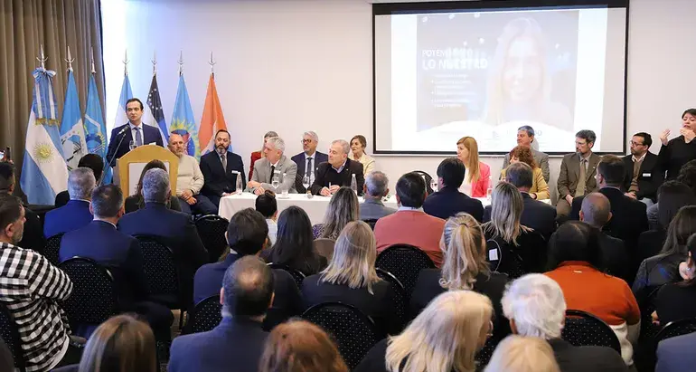 Nace una universidad en pleno centro de Neuquén: cuáles son las carreras que ofrece