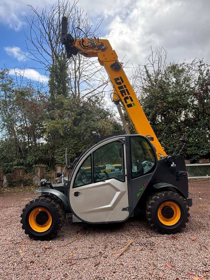 Thumbnail: Dieci Mini Agi Telehandler