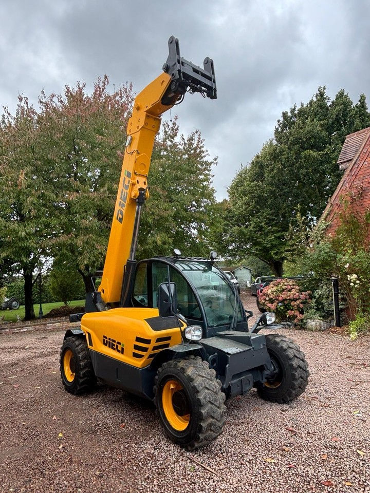 Thumbnail: Dieci Mini Agi Telehandler