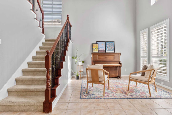 piano room