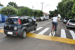 Vereadora pede implantação de faixas elevadas para pedestres em frente a escolas em Jales