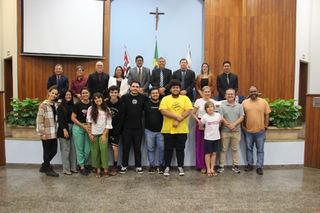 Com Moção de Aplausos, Vereadores parabenizam o Ponto de Cultura Escola Livre de Teatro de Jales pelos 35 anos de atividades