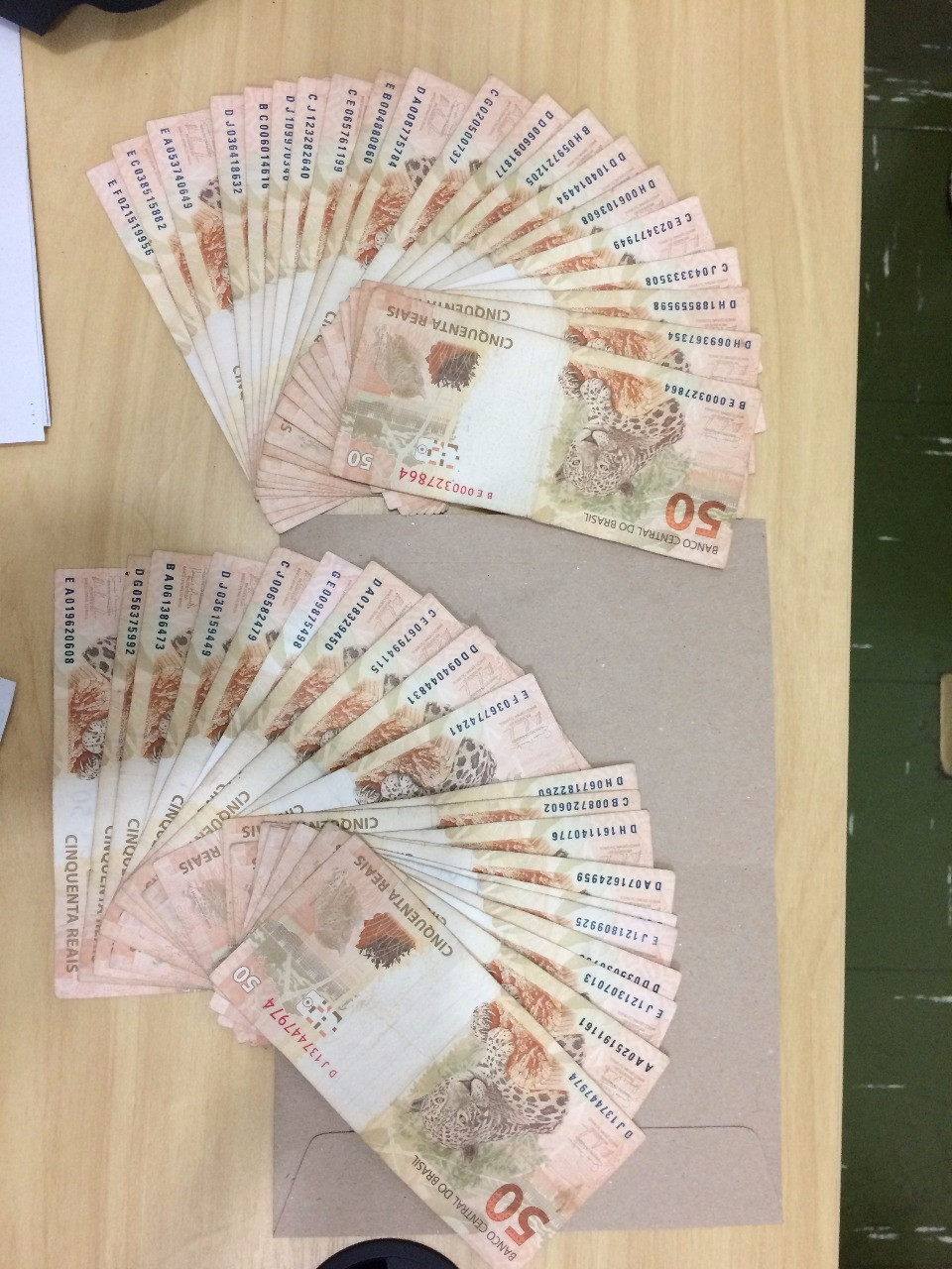 Dinheiro apreendido pela PF com o engenheiro - Jales Notícias