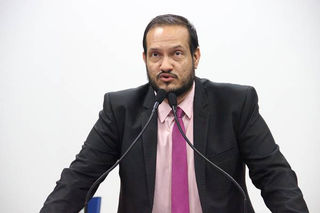 Hilton Marques solicita à Prefeitura informações sobre construção de creches e escolas