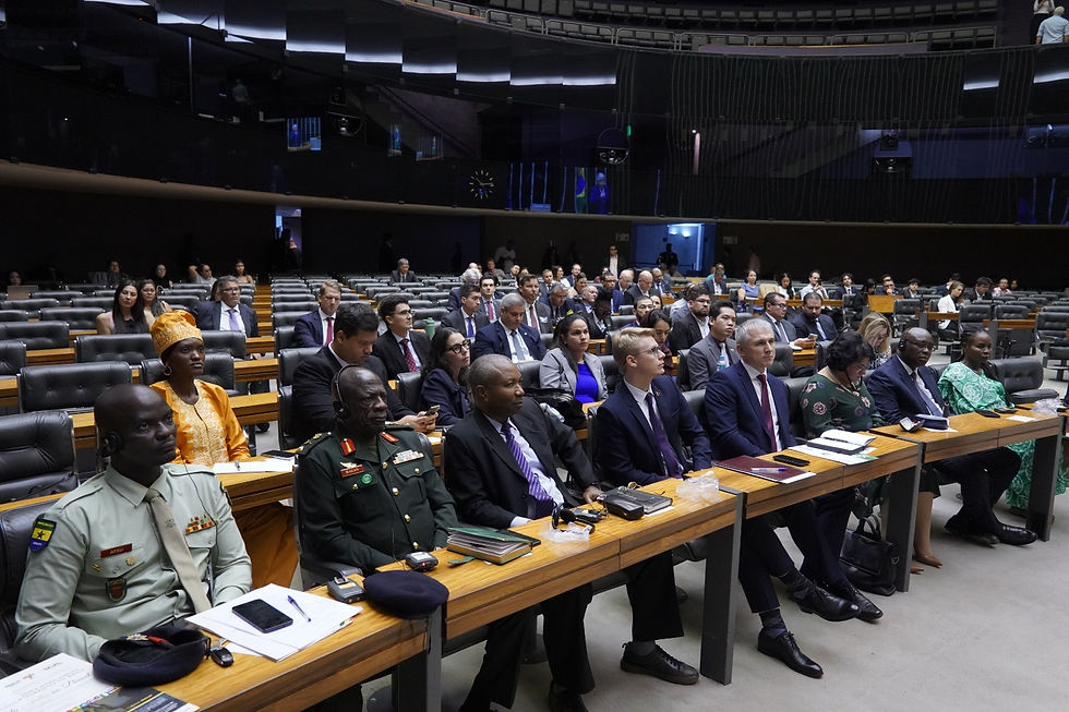 O evento contou com a presença de mais de autoridades governamentais, mais de 50 representantes diplomáticos, parlamentares e lideranças institucionais.