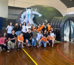 Planetário itinerante é montado no Ginásio Poliesportivo do Colégio XV de Abril