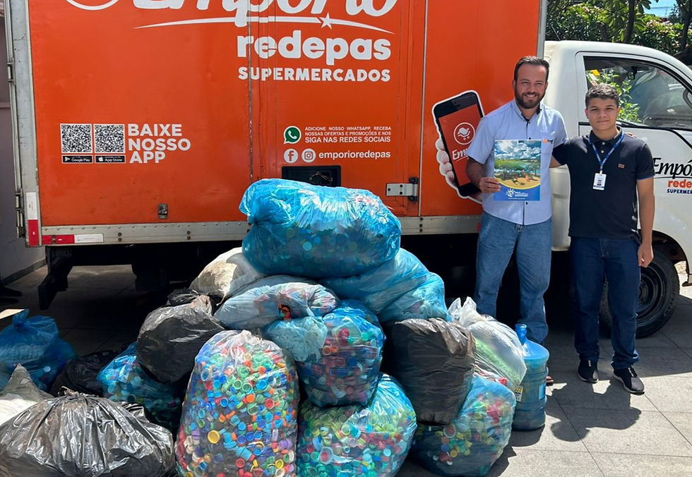 Santa Casa de Jales recebe milhares de tampinhas da cidade de Castilho parao projeto Santa Tampinha e Lacre do Bem