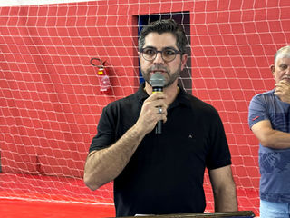 Ricardo Gouveia propõe duas Moções de Aplausos para os corretores de móveis e para karateca premiado