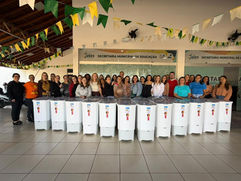 Secretaria Municipal de Educação entrega 18 tanquinhos para escolas e EMEIs da rede municipal