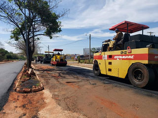Recapeamento asfáltico chega à "Lourival de Souza"