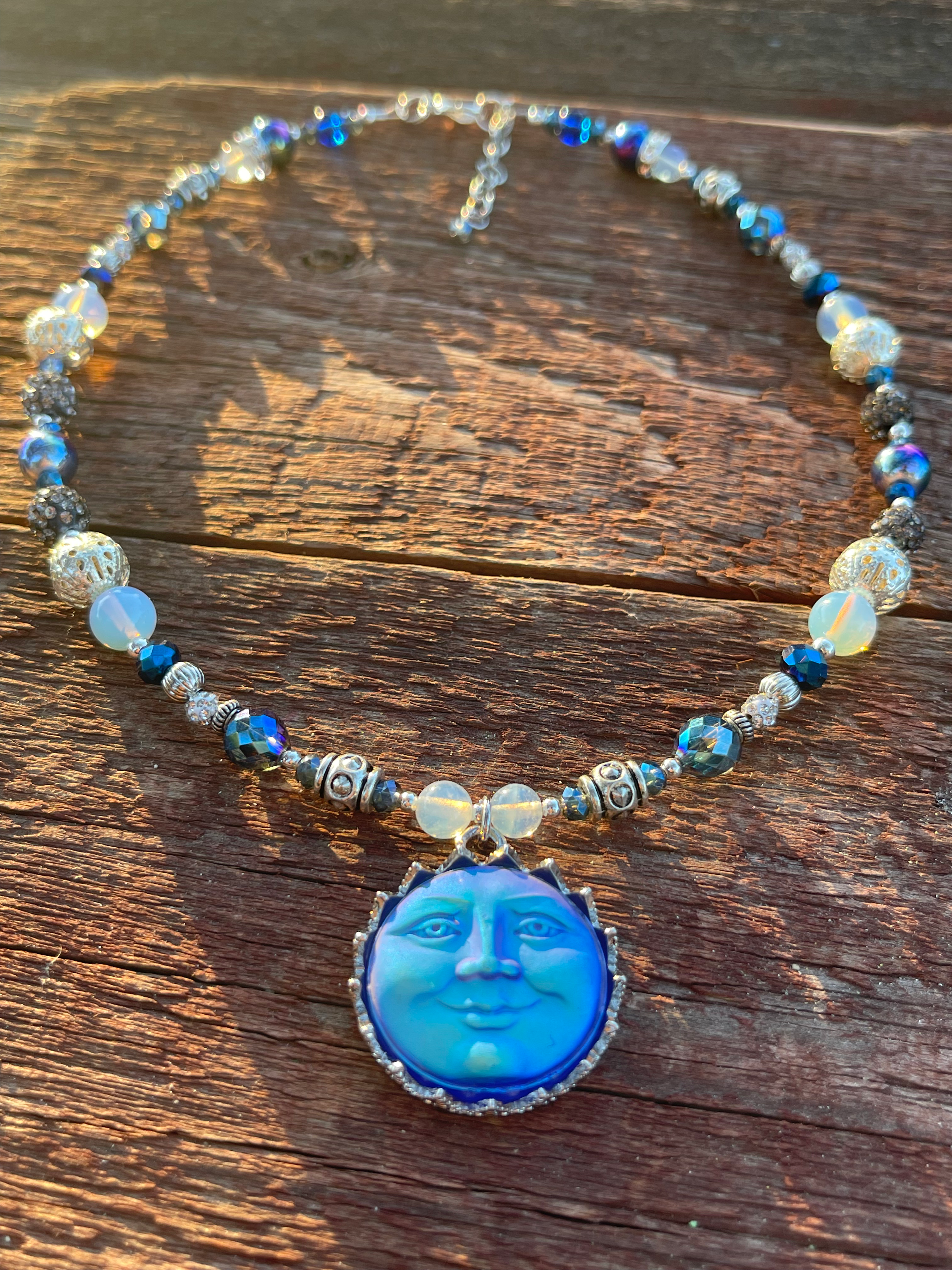 “Moon Light” Necklace